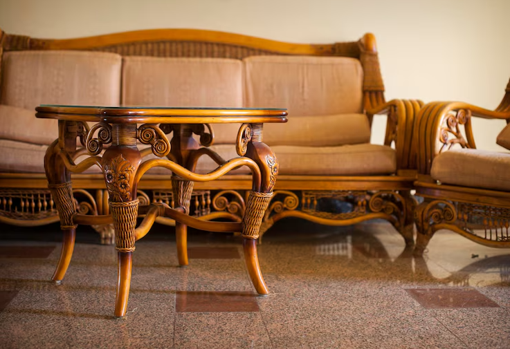 furniture kayu mengkilap